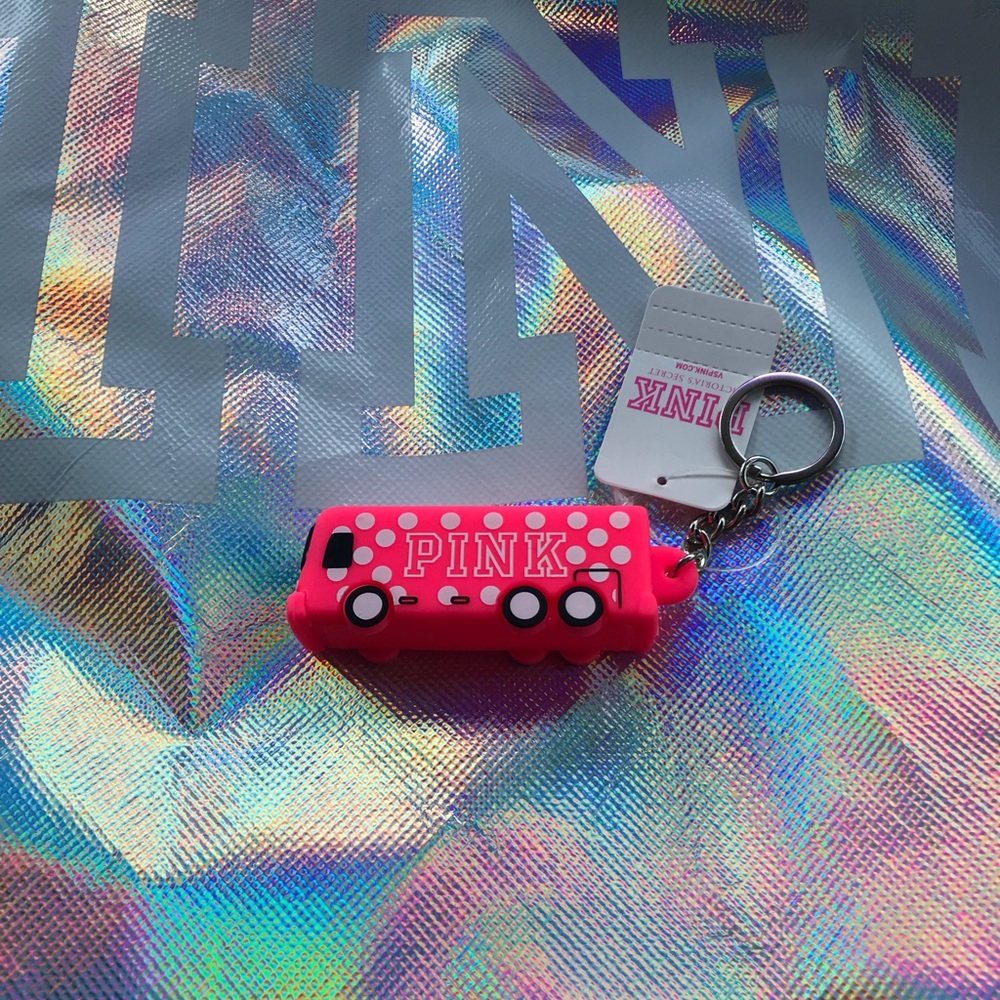 💓 PINK BUS KEYCHAIN 💓 - Picture 3 of 3